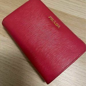 Authentic Prada Vitello Move Leather Wallet (PINK)